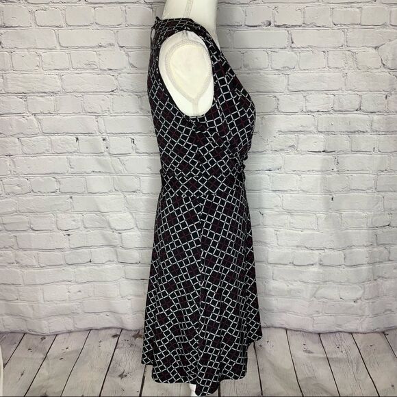 41 Hawthorn Tristana Essential Faux Wrap Dress - Picture 6 of 12